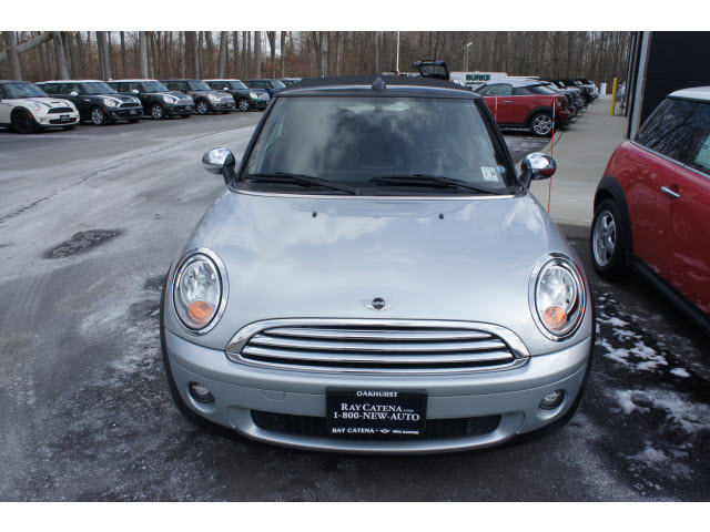 Mini Cooper 2010 photo 1