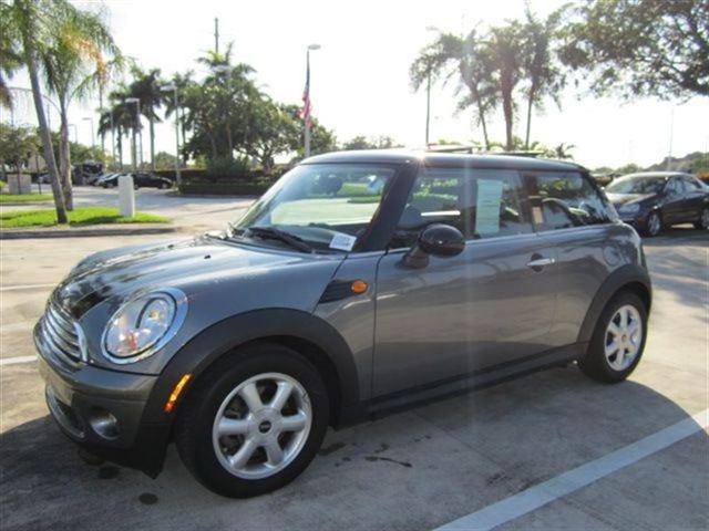 Mini Cooper 1 Owner Hatchback