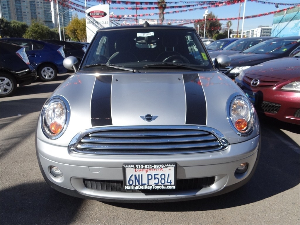 Mini Cooper 2010 photo 1