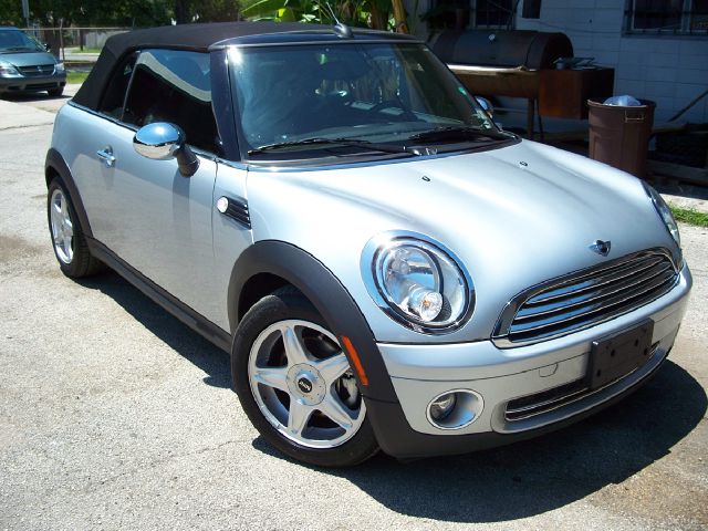 Mini Cooper 2010 photo 16