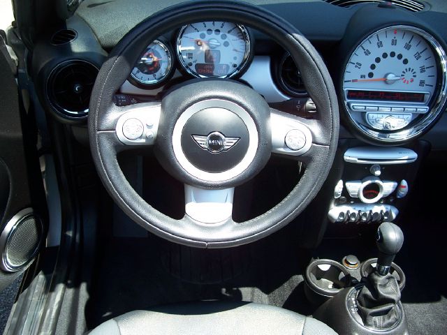 Mini Cooper 2010 photo 17