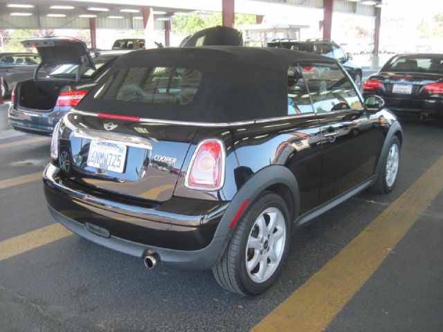 Mini Cooper 2010 photo 3