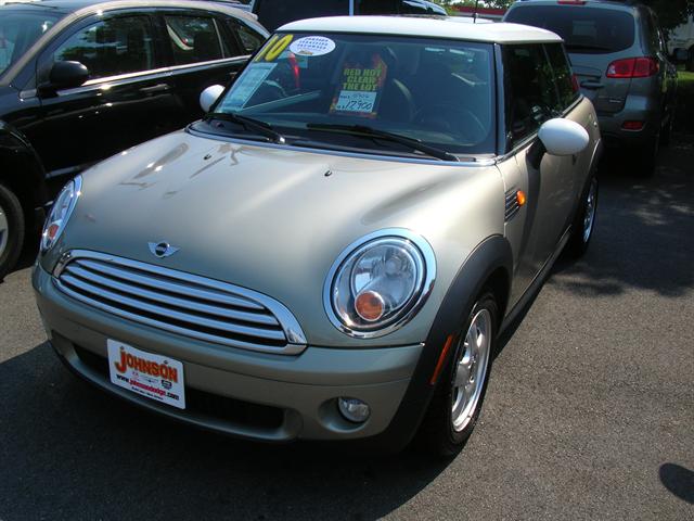 Mini Cooper Base Unspecified