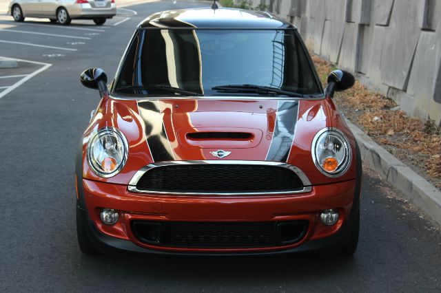 Mini Cooper 2011 photo 12