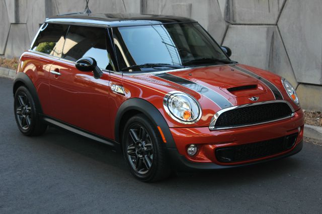 Mini Cooper 2011 photo 14