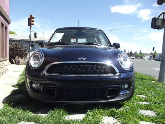 Mini Cooper 2012 photo 2