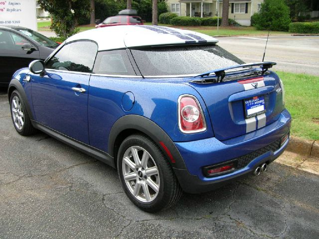 Mini Cooper 2012 photo 2