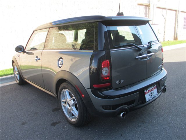 Mini Cooper Clubman 2009 photo 2