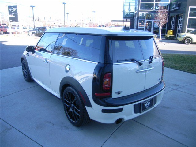 Mini Cooper Clubman 2009 photo 2