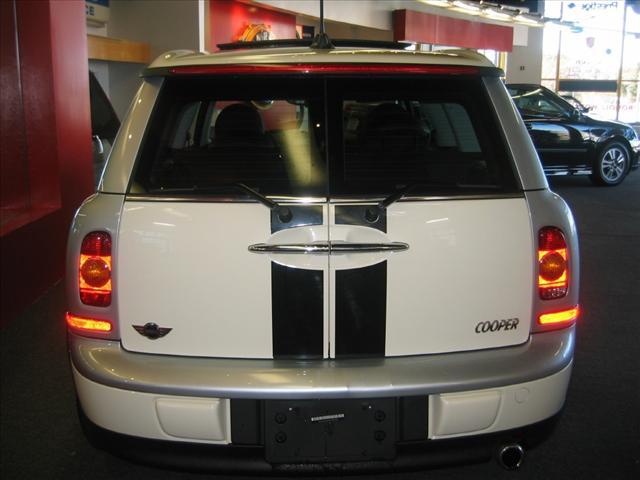 Mini Cooper Clubman 2009 photo 2