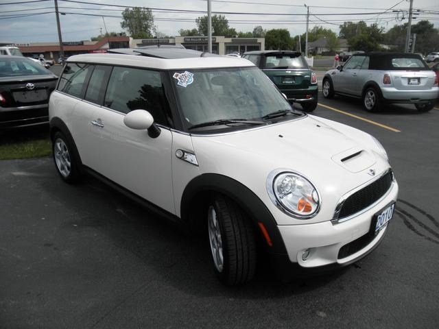 Mini Cooper Clubman 2010 photo 1