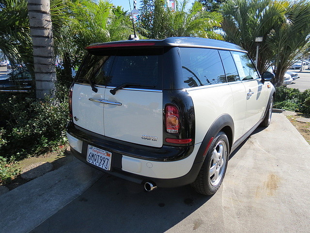 Mini Cooper Clubman 2010 photo 2