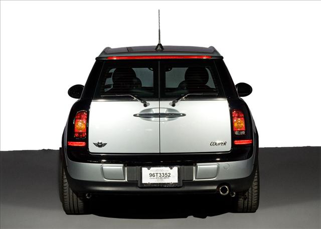 Mini Cooper Clubman 2010 photo 1