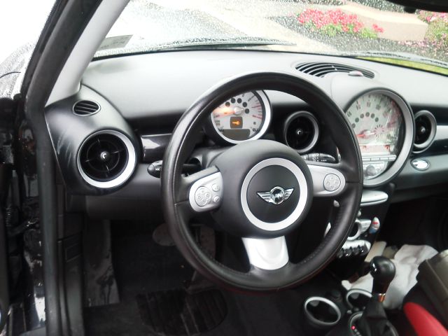 Mini Cooper Clubman 2010 photo 1