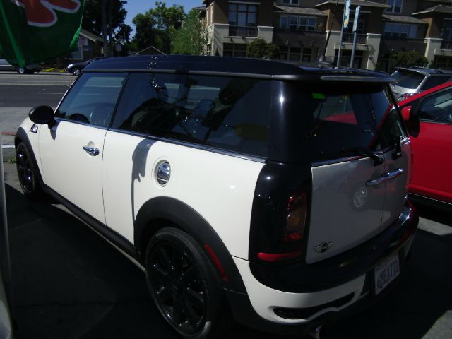 Mini Cooper Clubman 2010 photo 9