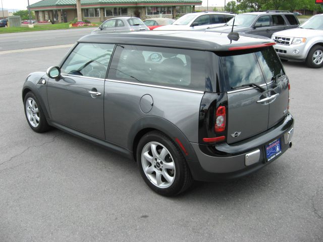 Mini Cooper Clubman 2010 photo 2