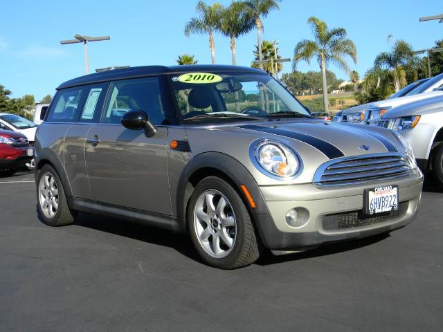 Mini Cooper Clubman Base Unspecified