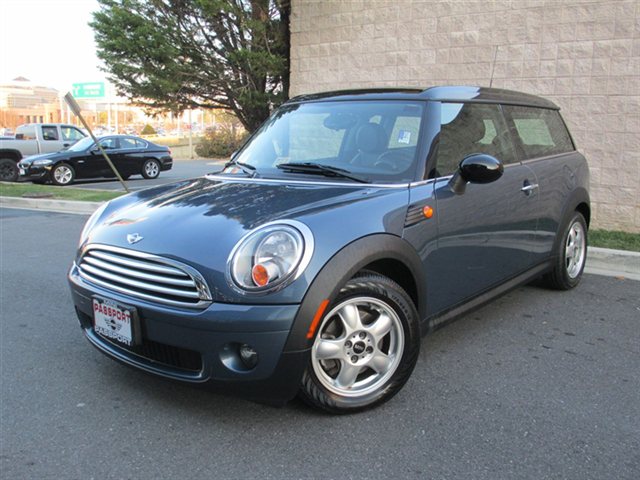 Mini Cooper Clubman 2010 photo 2