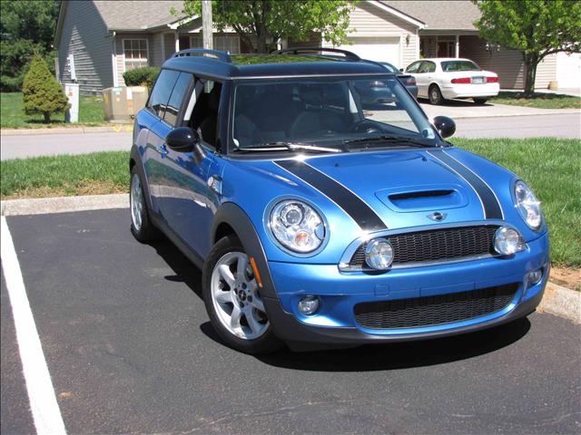 Mini Cooper Clubman 2010 photo 1