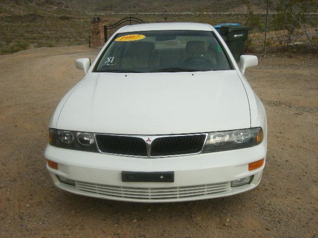 Mitsubishi Diamante 1997 photo 4