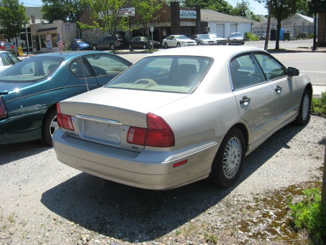 Mitsubishi Diamante 1998 photo 5