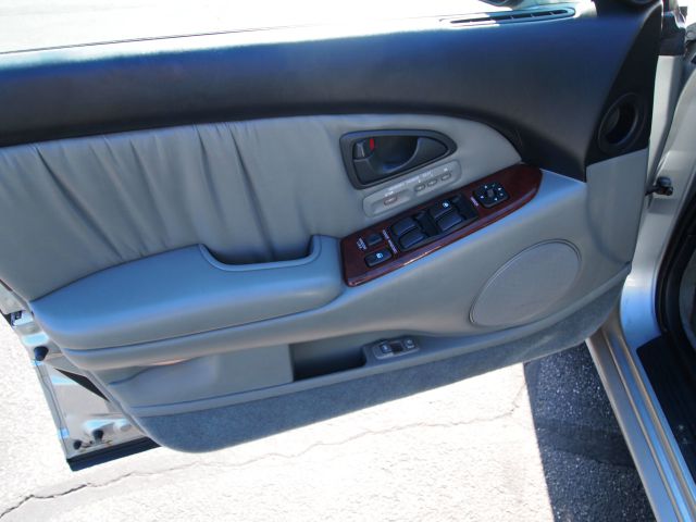 Mitsubishi Diamante 2002 photo 1