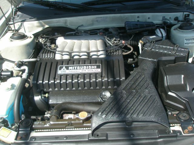 Mitsubishi Diamante 2002 photo 9