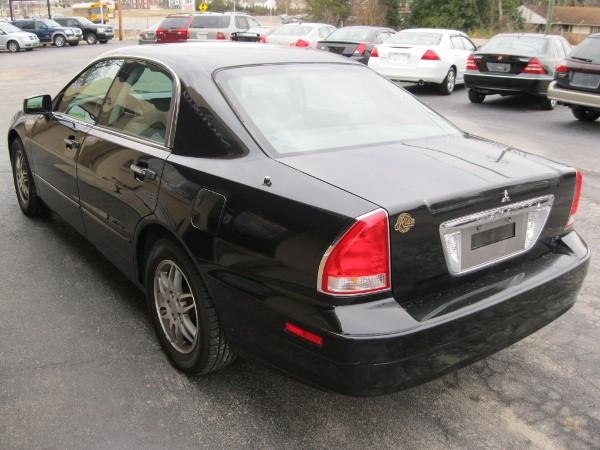 Mitsubishi Diamante 2003 photo 4