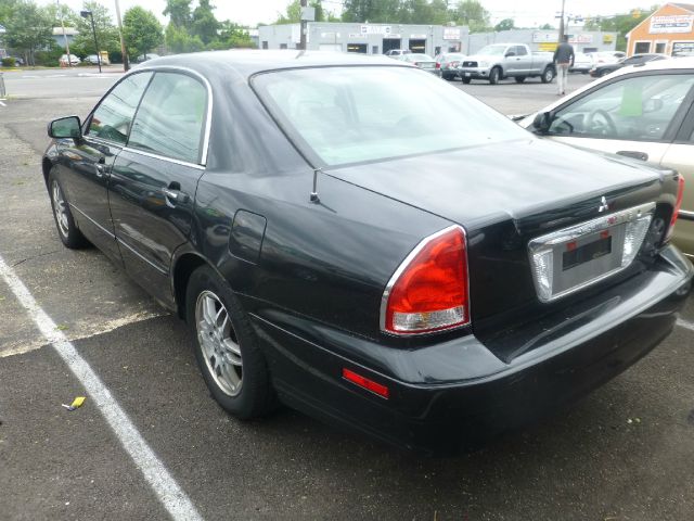 Mitsubishi Diamante 2003 photo 4