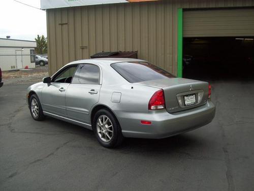 Mitsubishi Diamante 2004 photo 4