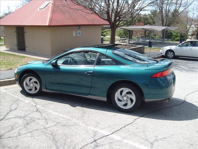 Mitsubishi Eclipse 1996 photo 3