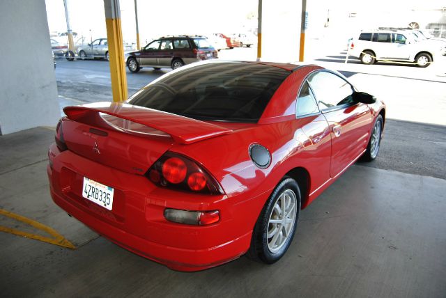 Mitsubishi Eclipse 2000 photo 2