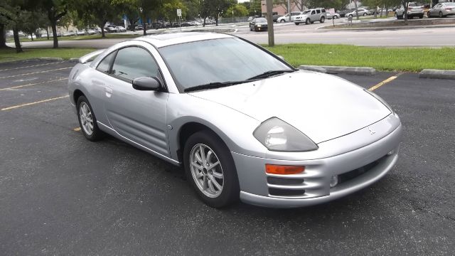 Mitsubishi Eclipse 2000 photo 1