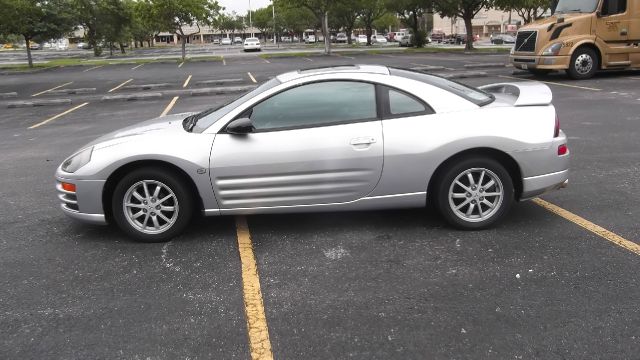 Mitsubishi Eclipse 2000 photo 3