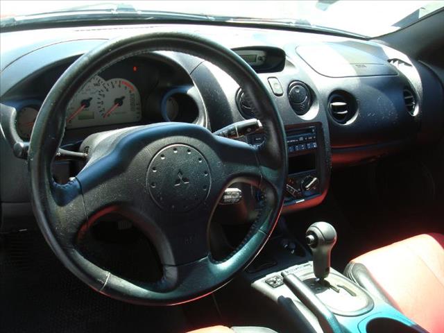 Mitsubishi Eclipse 2000 photo 10