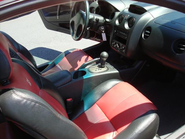 Mitsubishi Eclipse 2000 photo 2