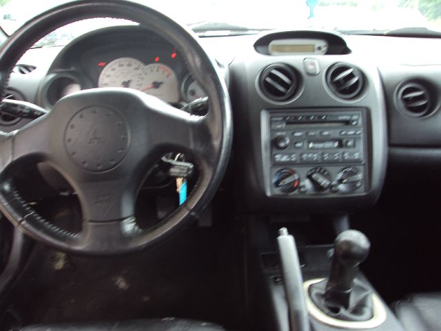 Mitsubishi Eclipse 2000 photo 3