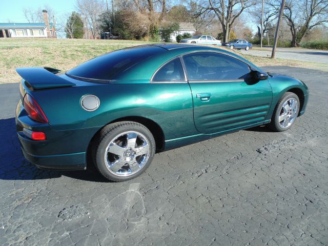 Mitsubishi Eclipse 2000 photo 1