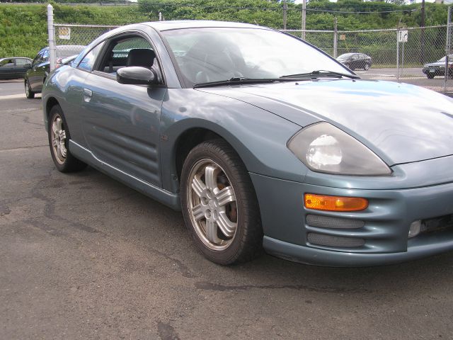 Mitsubishi Eclipse 2001 photo 2