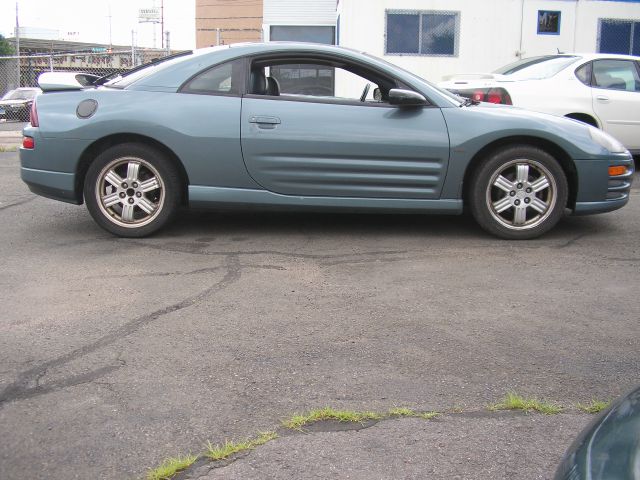 Mitsubishi Eclipse 2001 photo 3