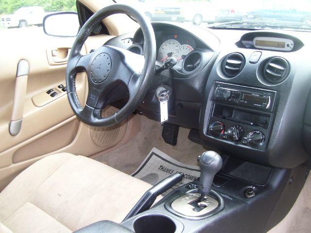 Mitsubishi Eclipse 2001 photo 4