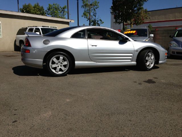 Mitsubishi Eclipse 2001 photo 4