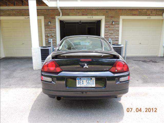 Mitsubishi Eclipse 2002 photo 2