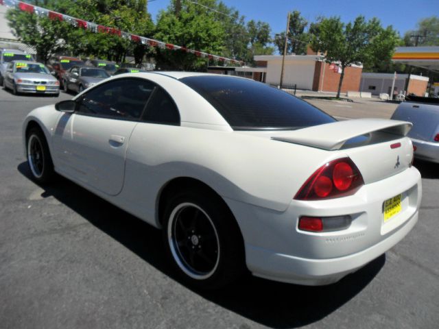 Mitsubishi Eclipse 2002 photo 2