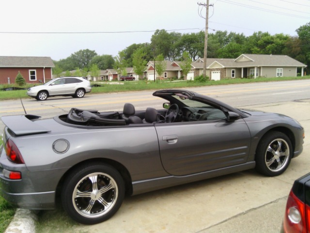 Mitsubishi Eclipse 2002 photo 2