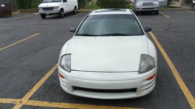 Mitsubishi Eclipse 2002 photo 2