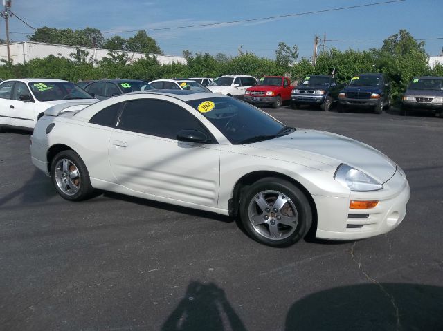 Mitsubishi Eclipse 2003 photo 2