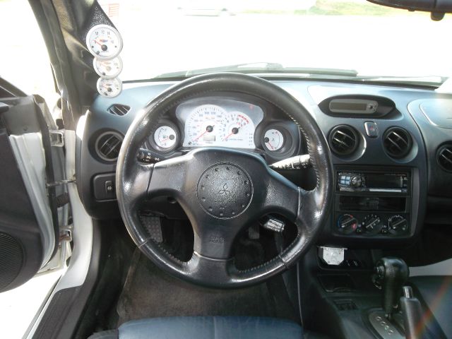 Mitsubishi Eclipse 2003 photo 1