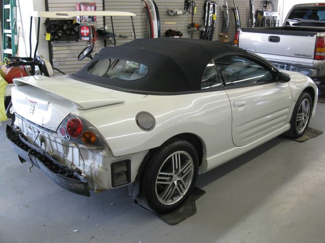 Mitsubishi Eclipse 2003 photo 2