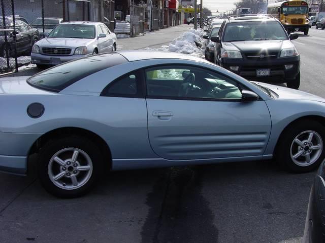 Mitsubishi Eclipse 2003 photo 2